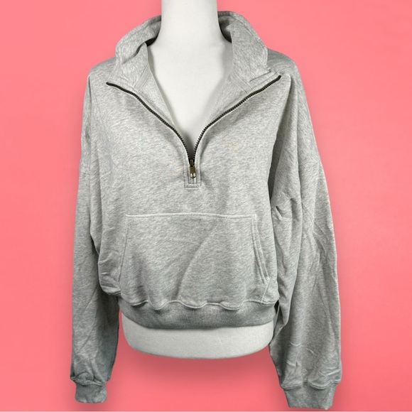 American Eagle Outfitters Tops - NWT American Eagle 1/2 Zip Collared Gray Terry Long Sleeve Crop Sweatshirt XXL